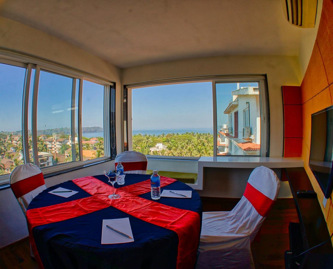 Hotel The Fern Residency, Miramar Panadží Exteriér fotografie
